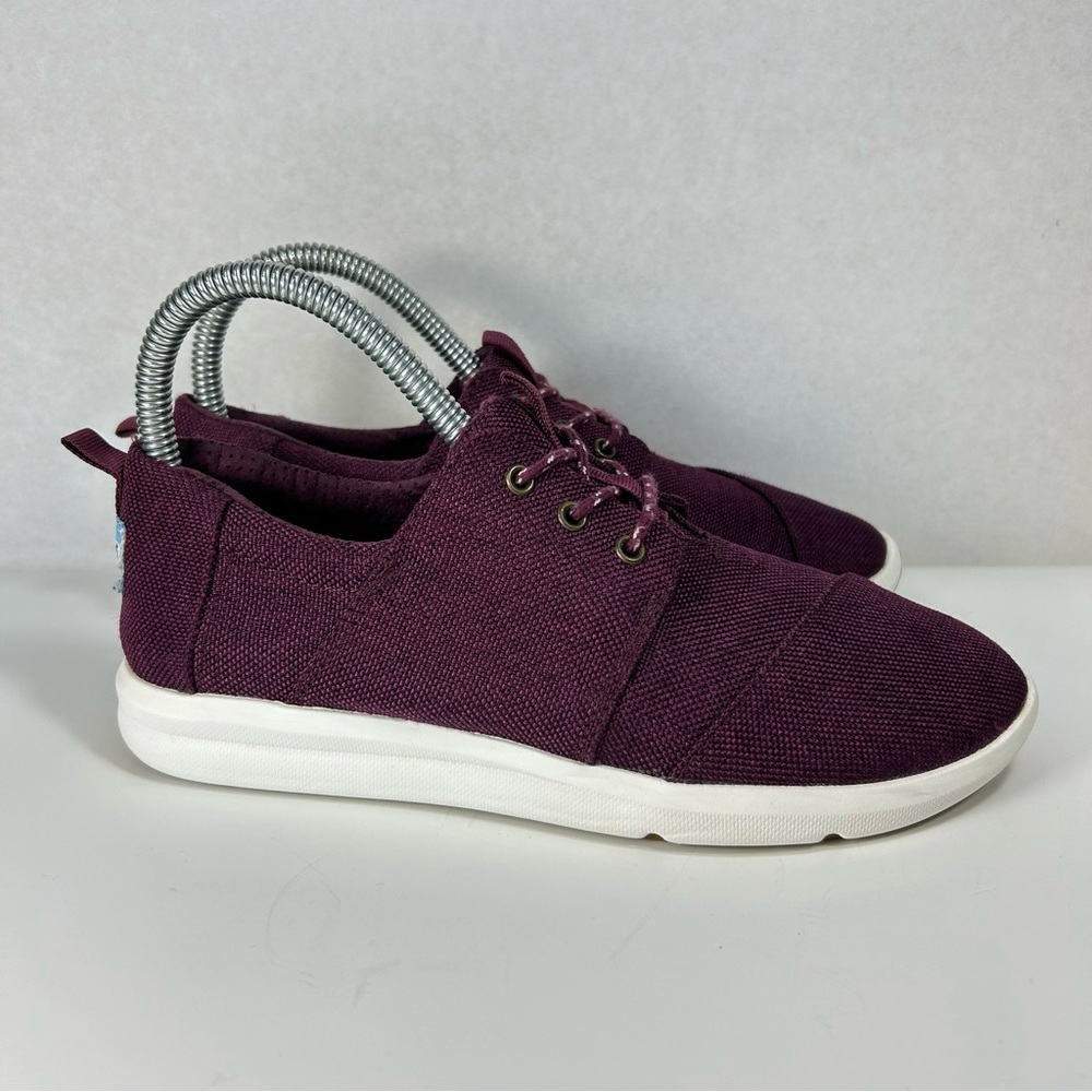 Toms Women's Sneakers in Plum and White